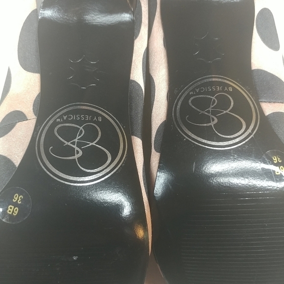 Women's JS by Jessica Simpson Polka Dot Pumps - Si - Picture 4 of 8